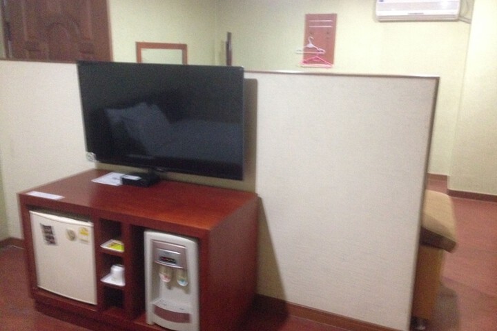 Room 15 of 50