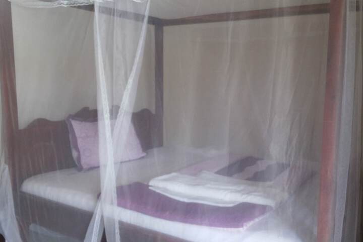 Room 21 of 63