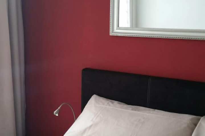Room 5 of 24