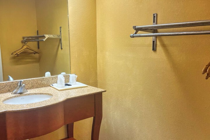 Room 18 of 24