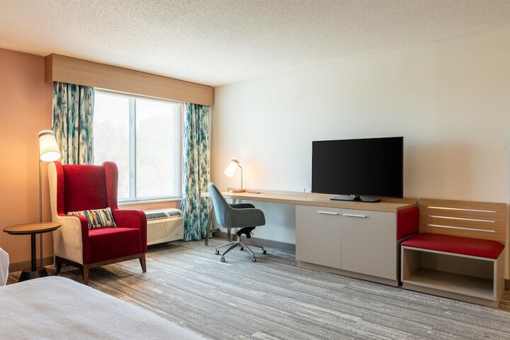 Room 26 of 80