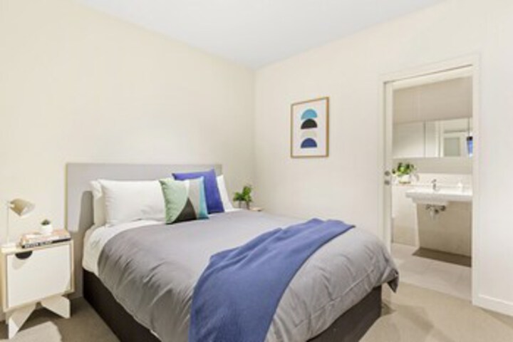 Room 8 of 15