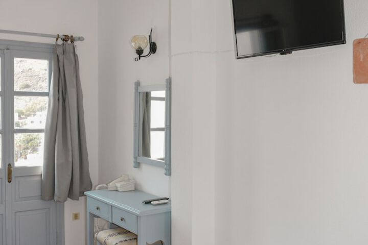 Room 27 of 106