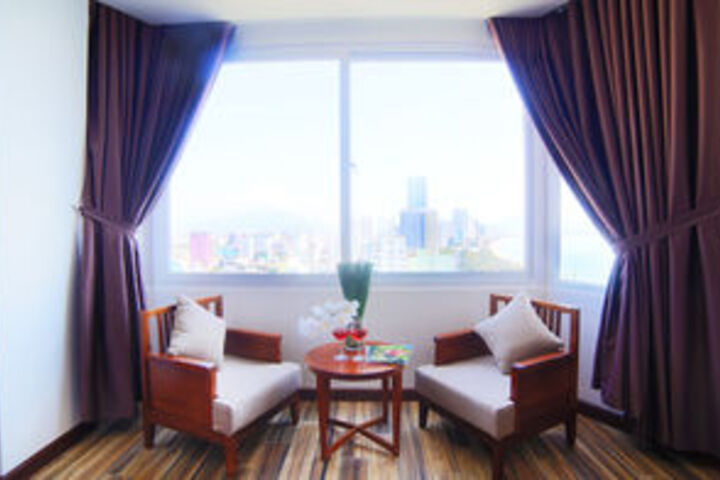 Room 53 of 78