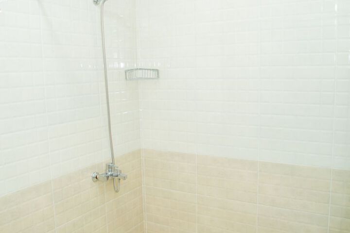 Room 3 of 10