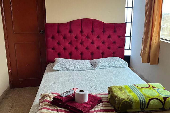 Room 4 of 6