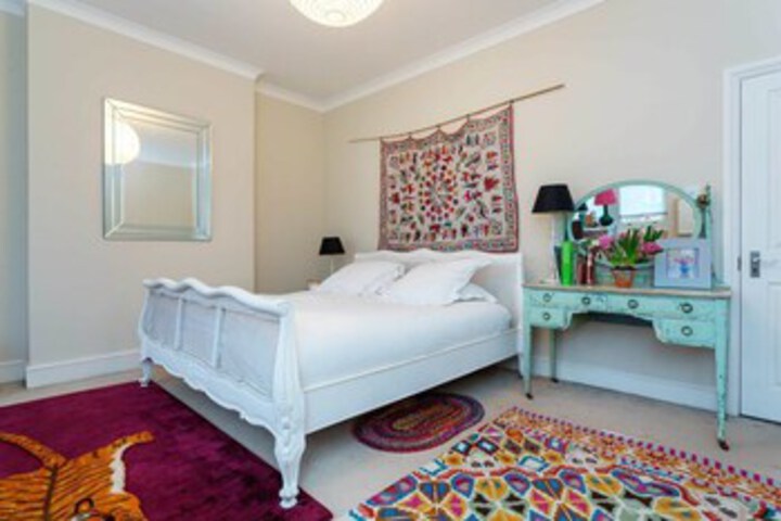 Room 14 of 24