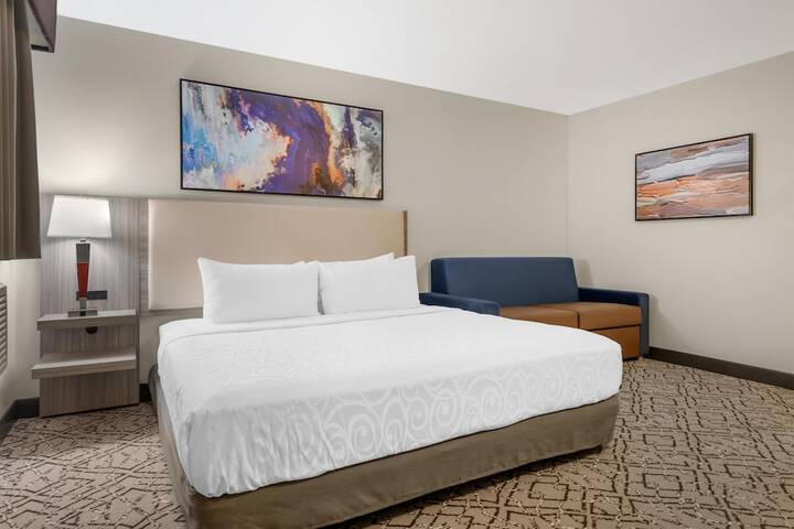 Room 14 of 27