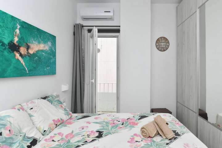 Room 16 of 20