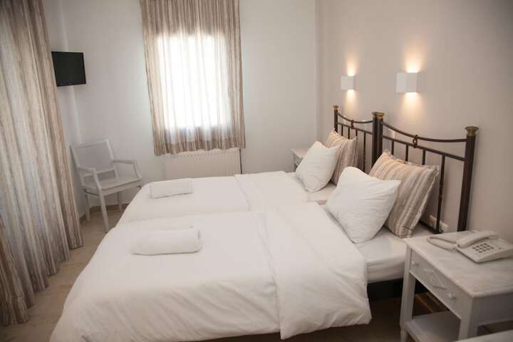 Room 7 of 25