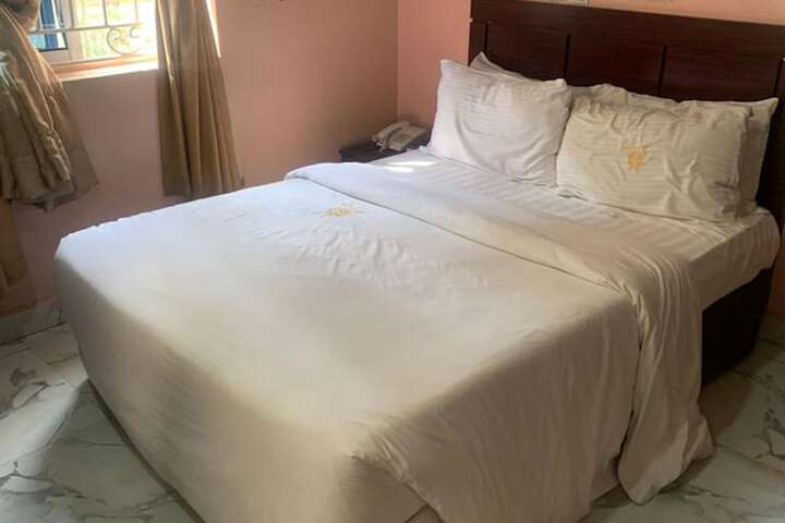 Room 5 of 46