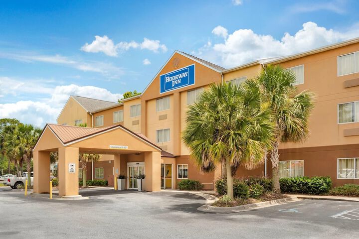 Hotel Entry