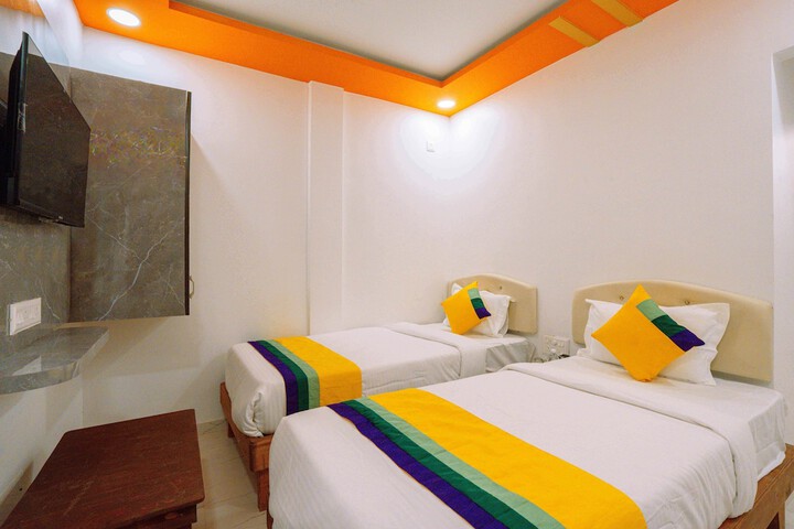 Room 14 of 43