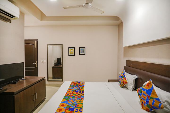 Room 20 of 32