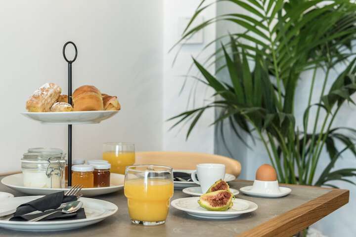 Breakfast/Coffee Service 48 of 58