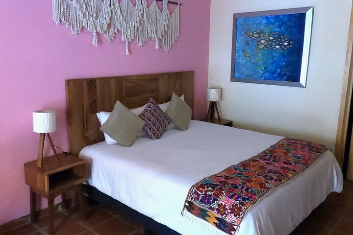 Room 4 of 10