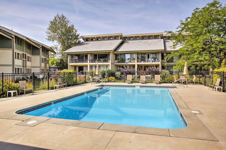 Waterfront Sandpoint Vacation Rental: Lake Access!