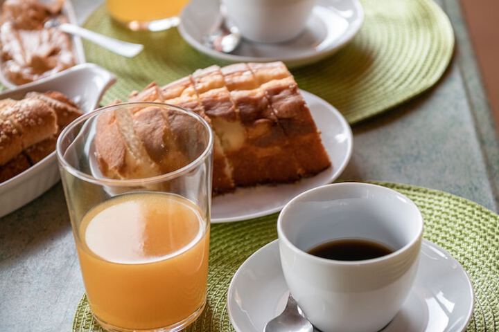 Breakfast/Coffee Service 36 of 43