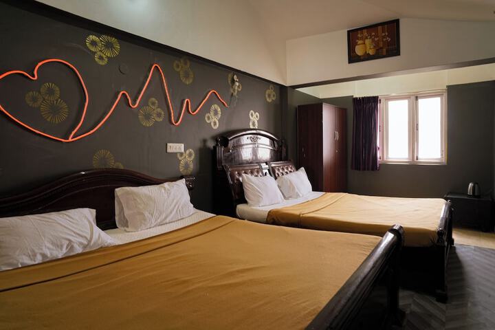 Room 16 of 27