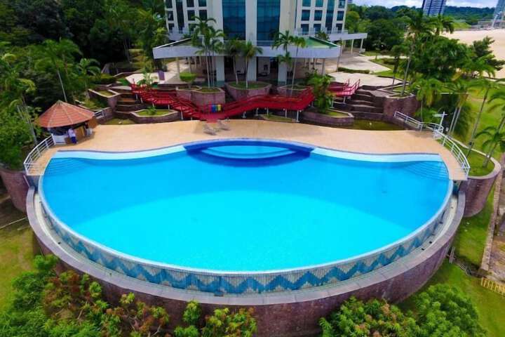 Pool 19 of 28