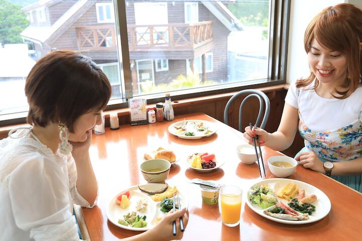 Breakfast/Coffee Service 62 of 73