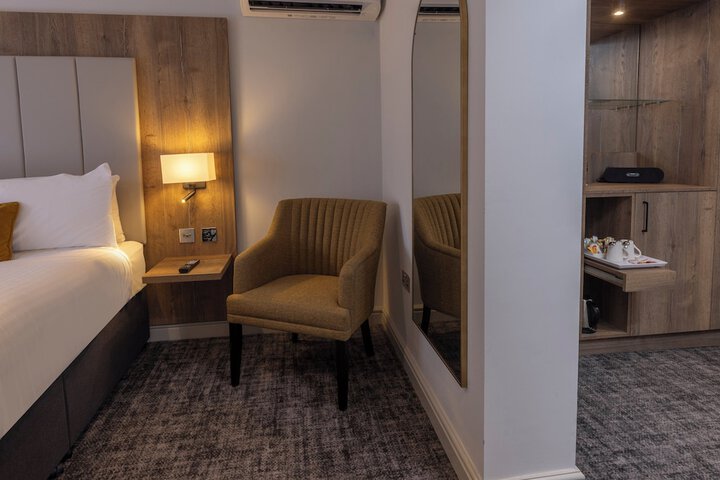 Room 15 of 81