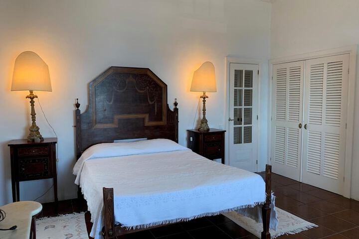 Room 10 of 39