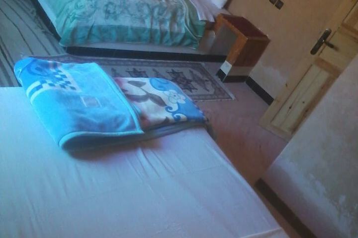 Room 4 of 31