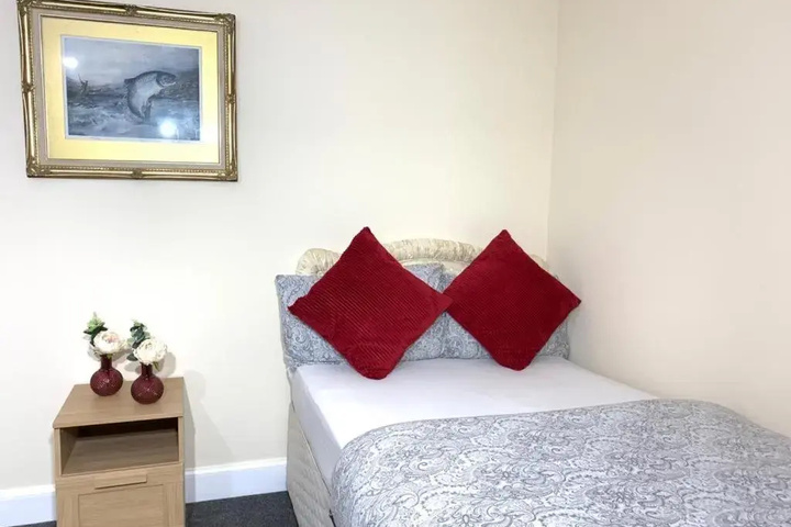 Room 4 of 21