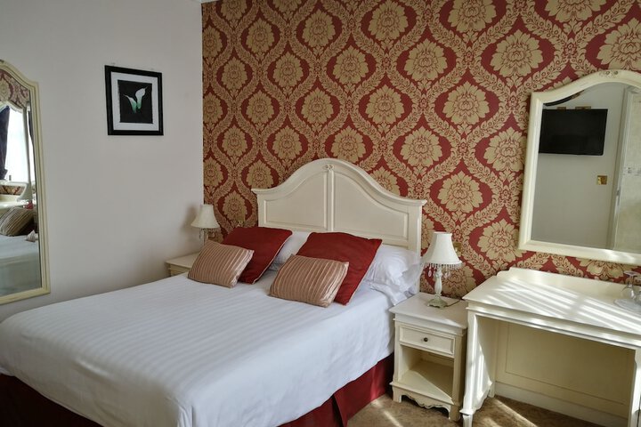 Room 50 of 132