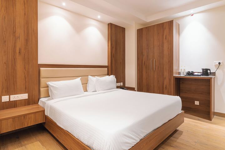 Room 10 of 53