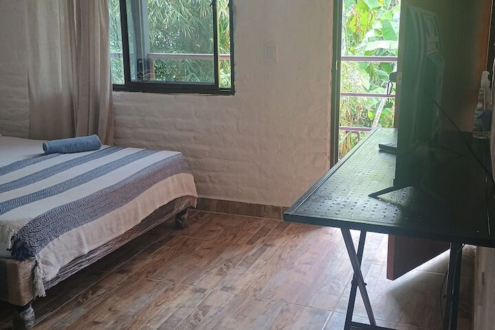 Room 11 of 27
