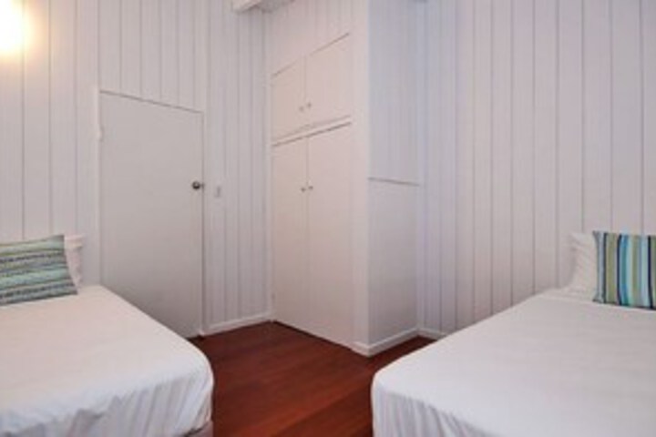 Room 17 of 20