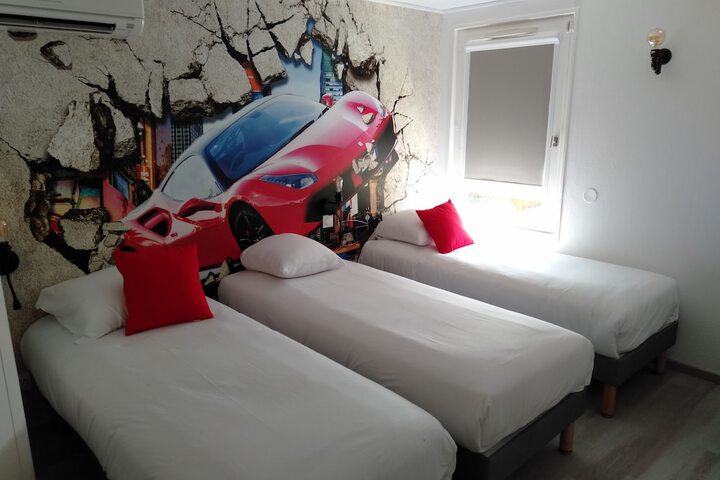 Room 13 of 29