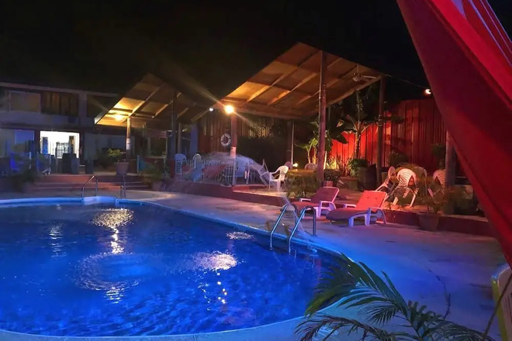 Pool 11 of 19