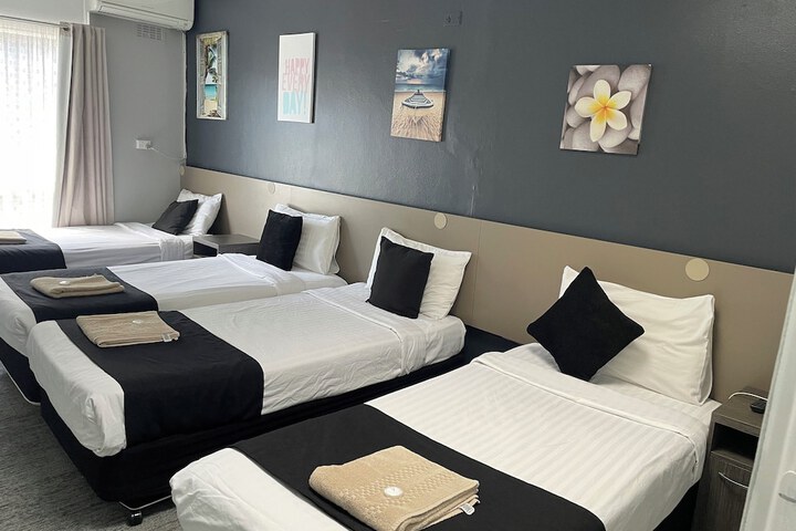 Room 40 of 78