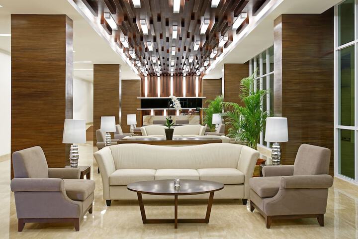 Hotel Interior 4 of 29