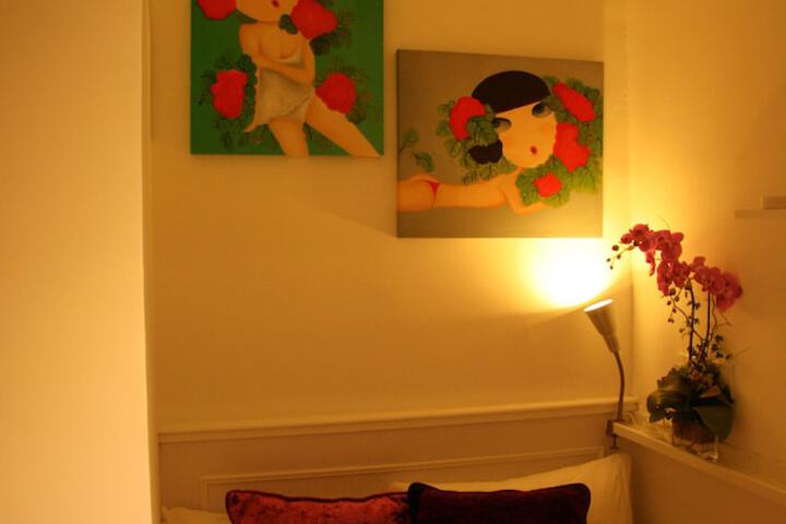Room 19 of 48