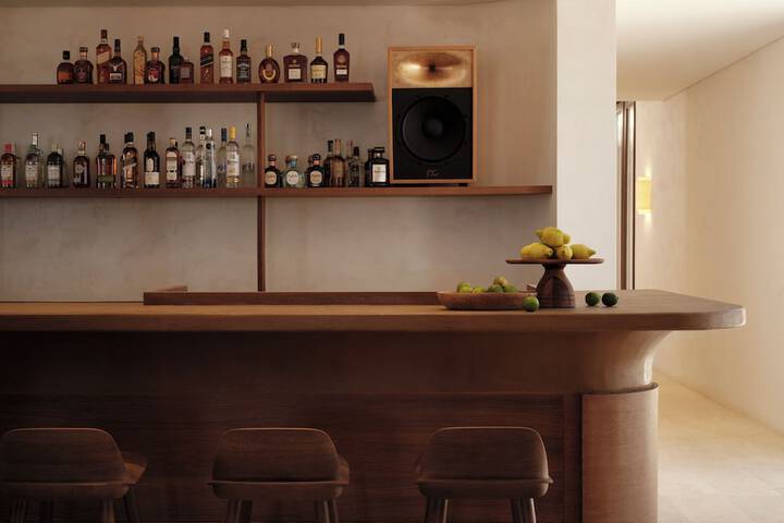 Lounge 61 of 73