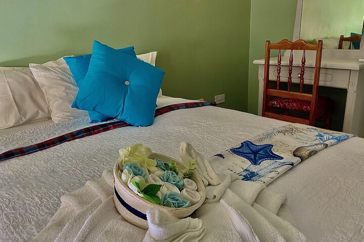 Room 15 of 85