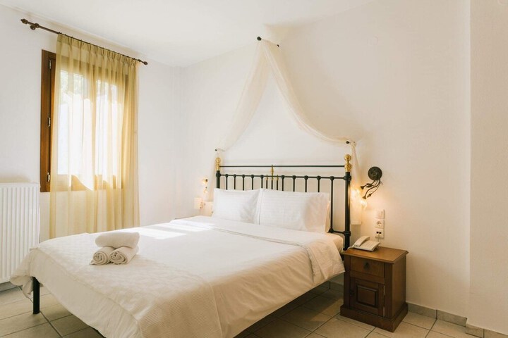 Room 14 of 46