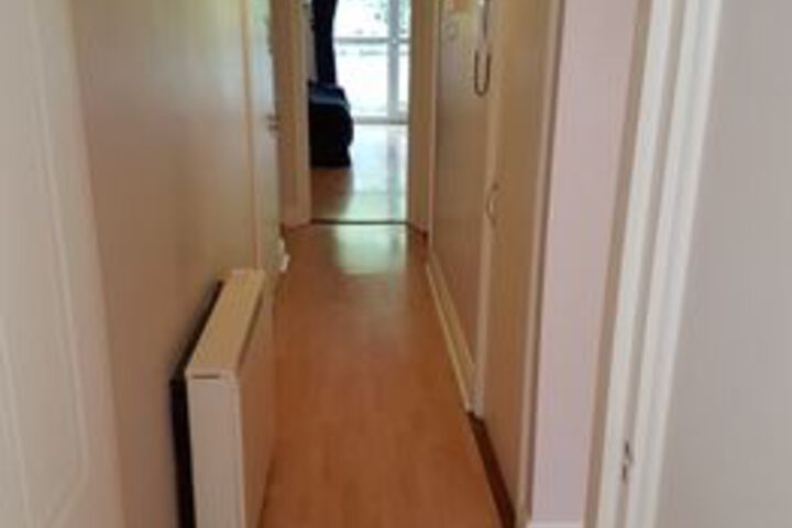 Room 12 of 33