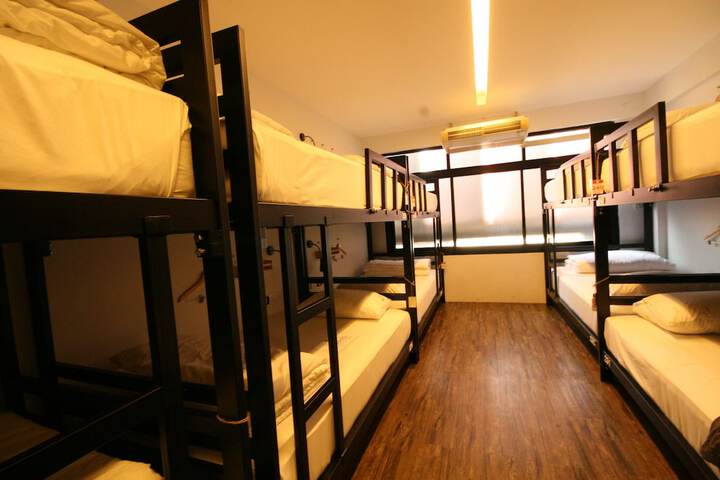 Room 17 of 52
