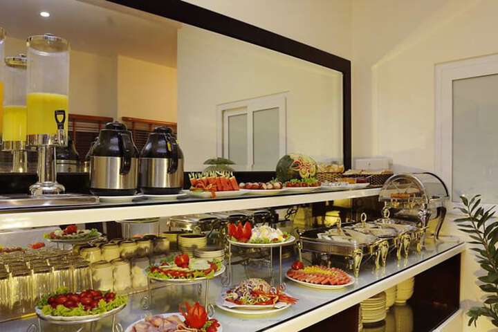 Breakfast/Coffee Service 26 of 31