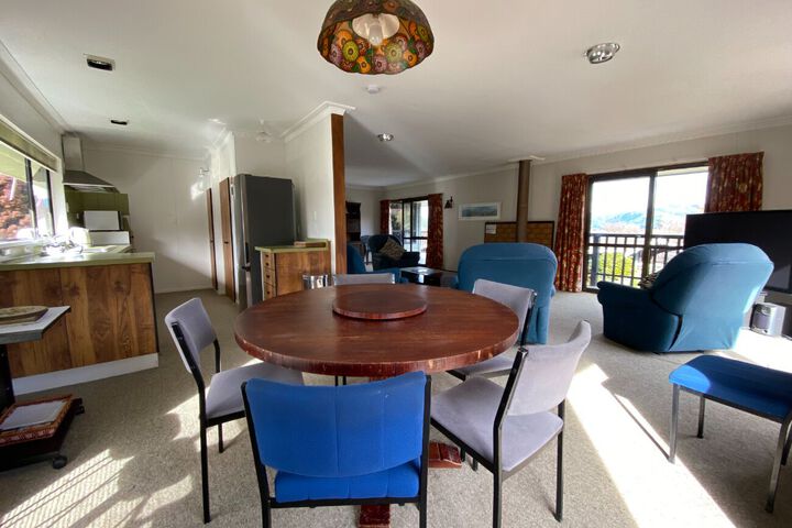 Room 8 of 42