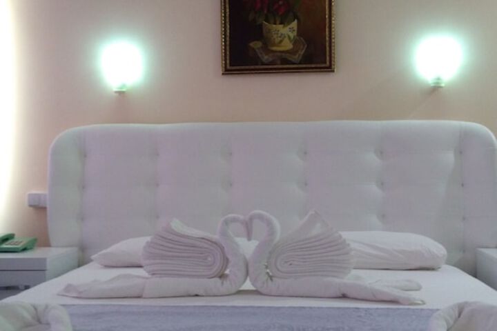 Room 13 of 43