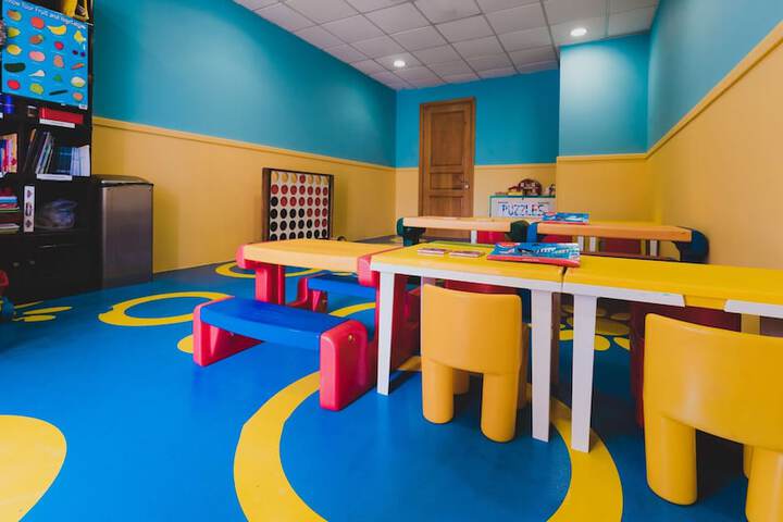 Childrens Activities 153 of 233