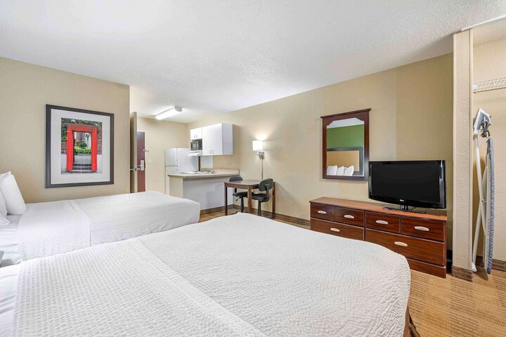 Studio 2 Double Beds Accessible (5 of 6)