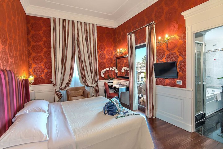 Room 42 of 125