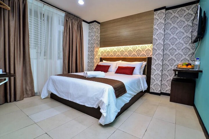 Room 14 of 34
